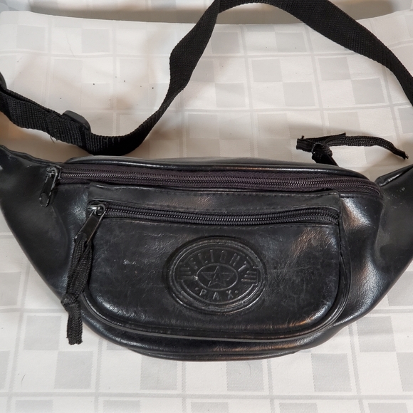 Handbags - Black Leather Fanny Pack